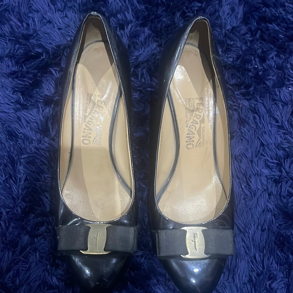Ferragamo black pumps 8.5D.
